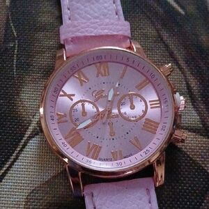Elegant Pink and Gold Women's Watch